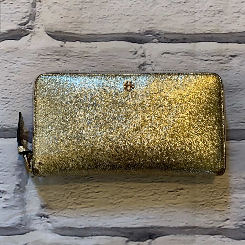 Gold Tory Burch wallet